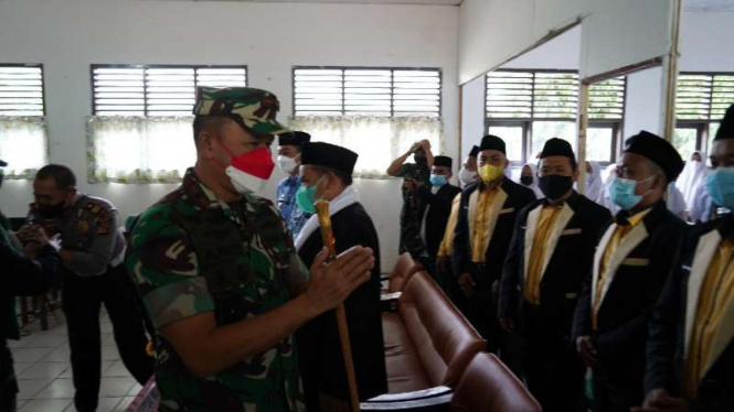 VIVA Militer: Danrem 061/SK Brigjen TNI Achmad Fauzi kunjungi Ponpes di Bogor
