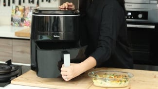 Memasak Pakai Teknologi Layar Sentuh