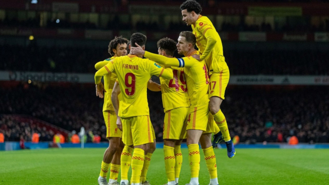 Pemain Liverpool merayakan gol ke gawang Arsenal