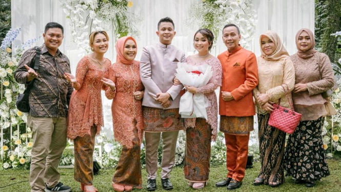 Momen lamaran adik Ayu Ting Ting, Assyifa Nuraini