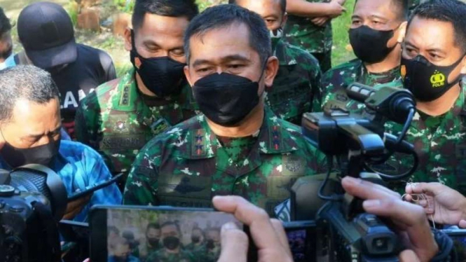 VIVA Militer: Pangdam IX/Udayana, Mayjen TNI Maruli Simanjuntak