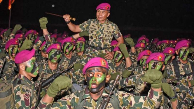 VIVA Militer: Letjen TNI (Mar) Suhartono saat menjabat Komandan Korps Marinir