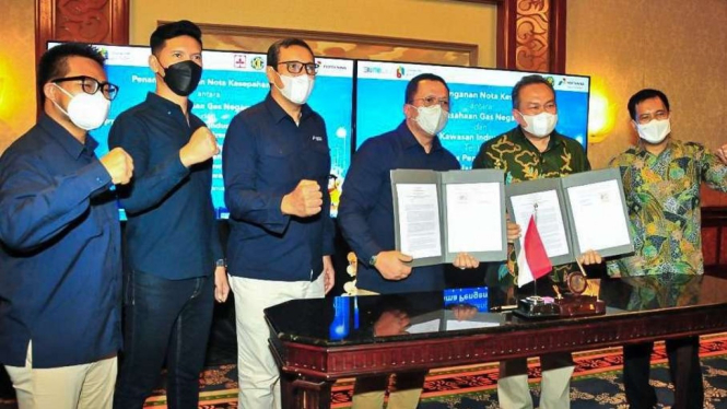 PGN MoU dengan empat kawasan industri di Jatim kembangkan gas bumi.