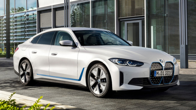 Mobil listrik BMW i4 eDrive40
