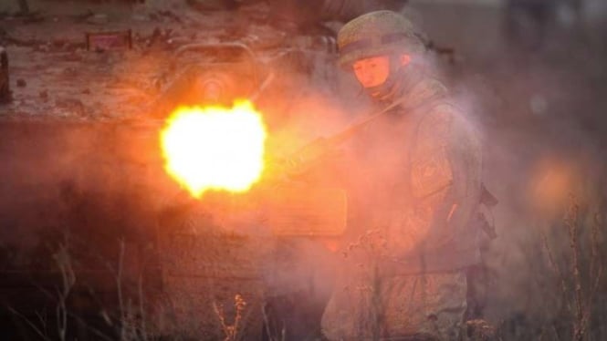 VIVA Militer: Kontak tembak pasukan Rusia dan Ukraina di perbatasan