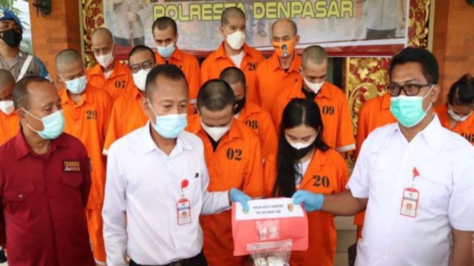 Polisi menangkap selebgram Zainnatu Sundus terkait kasus narkoba di Bali