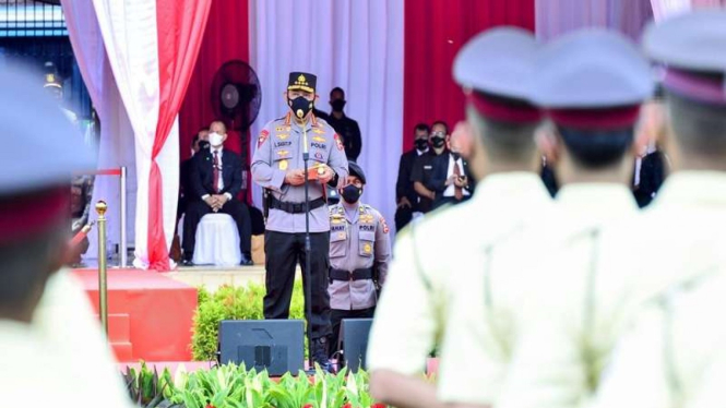 Kapolri Jenderal Listyo Sigit Prabowo memimpin upcara HUT ke-41 Satpam