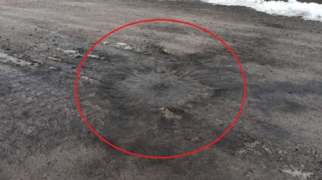 VIVA Militer: Bekas ledakan serangan bom drone militer Ukraina