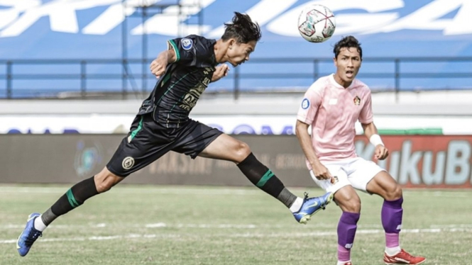 Pertandingan PSS Sleman melawan Persik Kediri