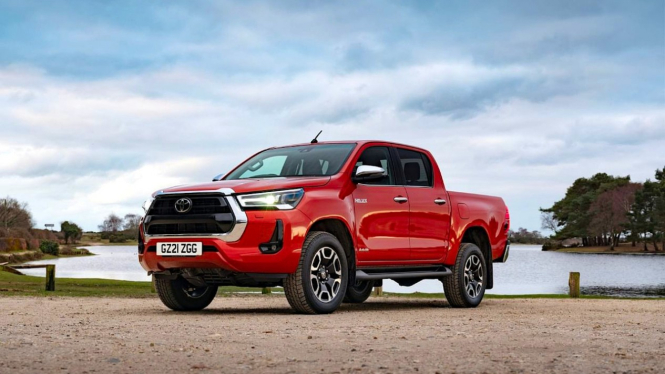 Toyota Hilux edisi 2022 dipasarkan di India