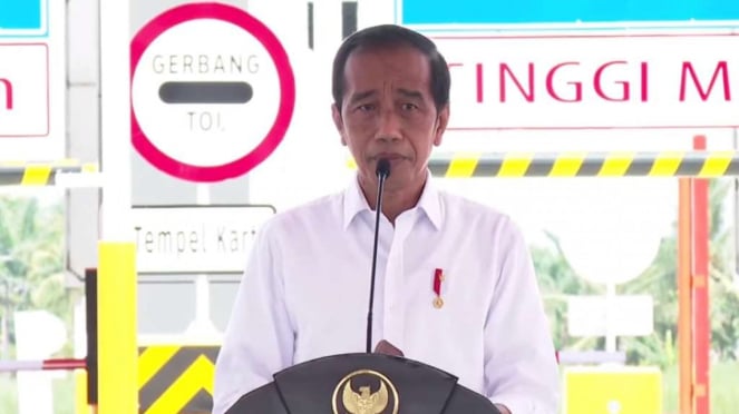 Ratusan Warga Cirebon Raya Deklarasi 2024 Ikut Jokowi