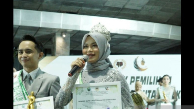 Mahasiswi Unej juara 1 Duta Lingkungan Indonesia