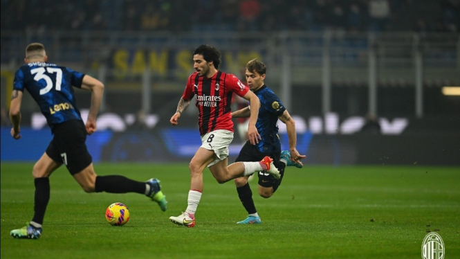 Pertandingan Inter Milan vs AC Milan. 