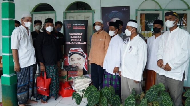 Relawan Sahabat Ganjar kunjungi ponpes di Bangka Belitung.