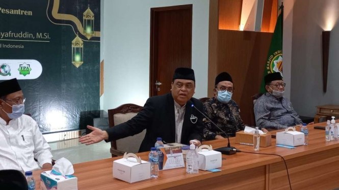 Wakil Ketua Umum Dewan Masjid Indonesia Komjen Pol (Purn) Syafruddin.
