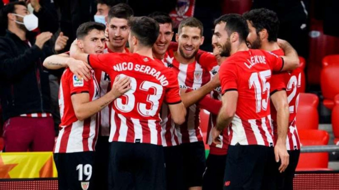 Pemain Athletic Bilbao rayakan gol