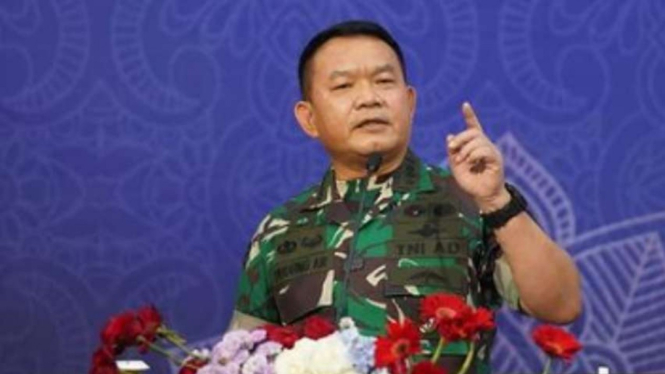 KSAD Jenderal Dudung Abdurachman di Malang.