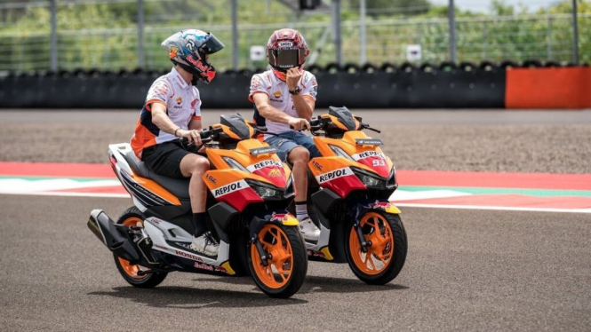 Marc Marquez dan Pol Espargaro 