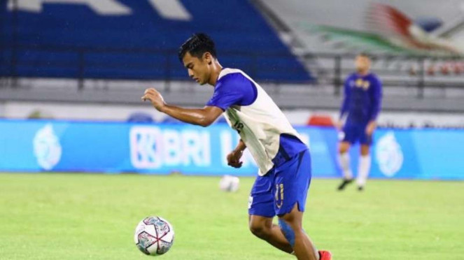 Pratama Arhan saat membela PSIS Semarang. Pratama Arhan saat membela PSIS Semarang.
