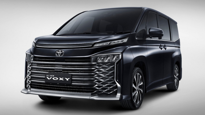 All New Toyota Voxy 2022