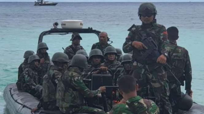VIVA Militer: Prajurit Yonif Raider 733/Masariku tiba di Pulau Haruku