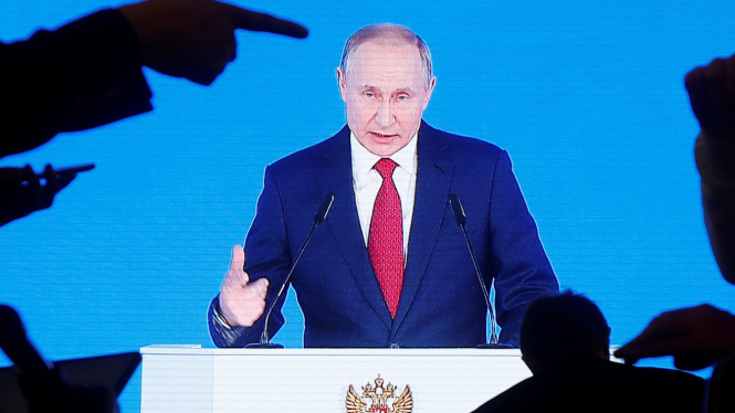 Perang hibrida ala Presiden Rusia Vladimir Putin.