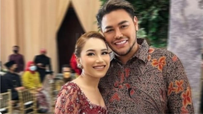 Ayu Ting Ting e Ivan Gunawan