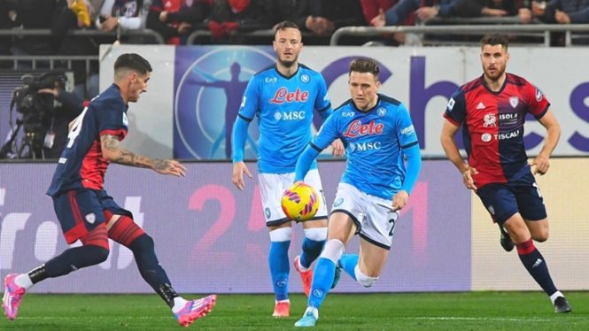 Pertandingan Cagliari melawan Napoli