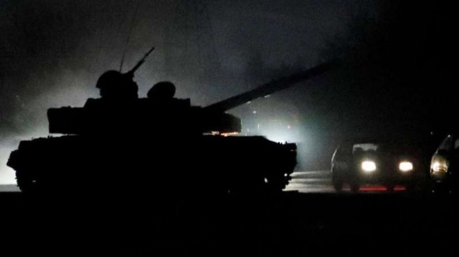 VIVA Militer: Sebuah tank militer Rusia sudah berada di wilayah Ukraina