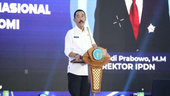 Rektor IPDN Hadi Prabowo