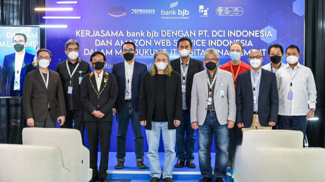 Kerjasama Bank BJB dengan AWS dan DCI