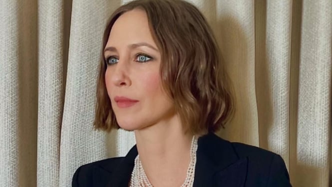 Vera Farmiga.