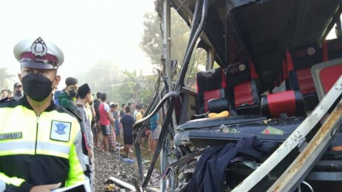 Kecelakaan bus pariwisata di Tulungagung Jawa Timur