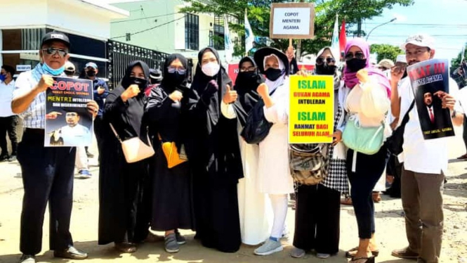 Gabungan lembaga Islam di Makassar berdemo tuntut Menag dicopot