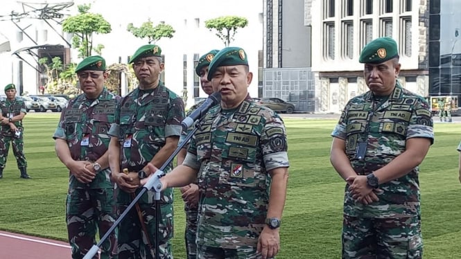 VIVA Militer: KSAD Jenderal TNI Dudung Abdurachman di Mabesad