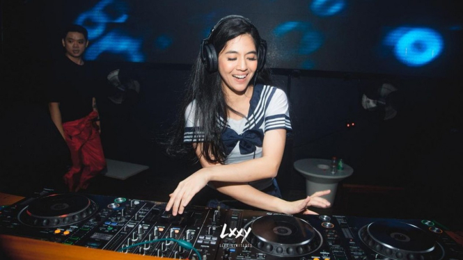 DJ Putri Una