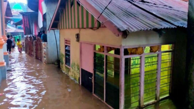 Kota Manado terendam banjir