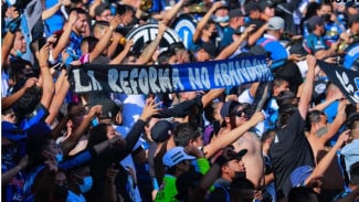 Suporter Sepakbola Adu Jotos di Lapangan, 22 Terluka dan 2 Kritis