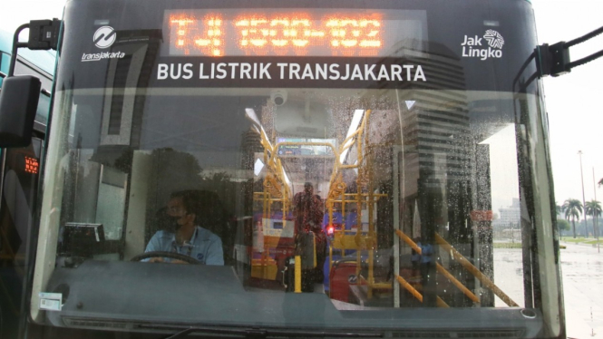 Bus Listrik Bakrie