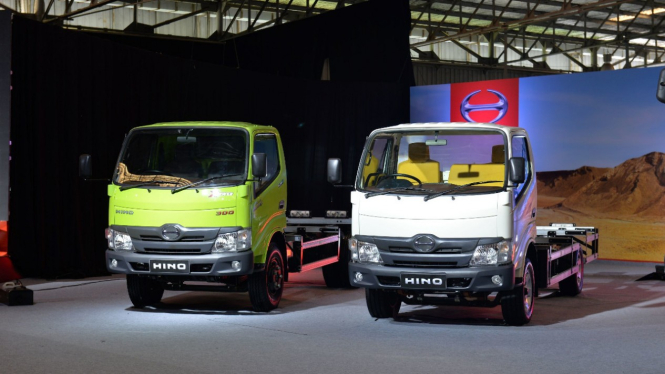 Hino luncurkan truk dan bus berstandar emisi Euro 4