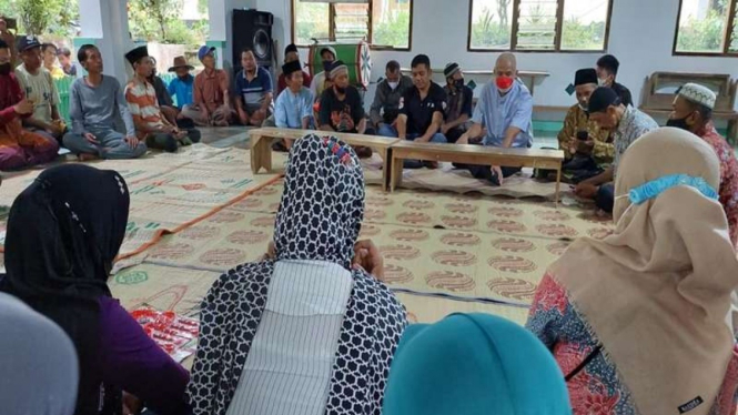 Gubernur Jawa Tengah Ganjar Pranowo kembali berdialog dengan warga Desa Wadas