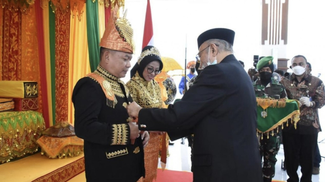 VIVA Militer: KSAD Jenderal TNI Dudung dapat gelar kehormatan Adat Aceh