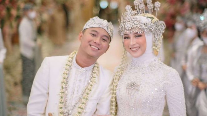 6 Potret Doni Salmanan Dan Istri, Baru Nikah 2 Bulan Dipisah Bui