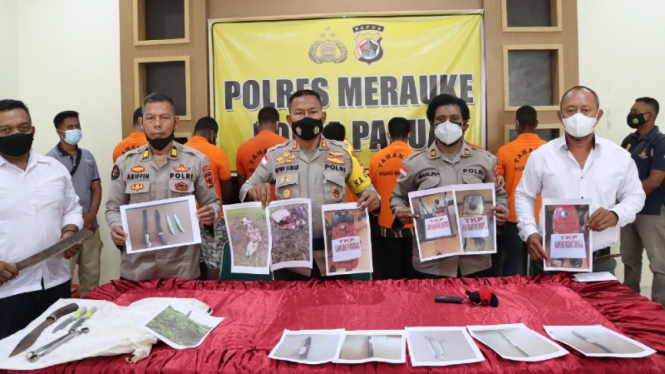 Polisi ringkus kompoltan pencuri sapi dan alat pertanian di Distrik Kurik dan Distrik Malind Kabupaten Merauke, Papua.