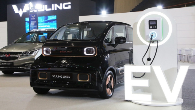 Mobil listrik Wuling di Jakarta Auto Week