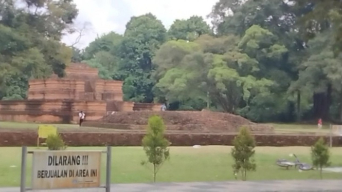  Kawasan Cagar Budaya Nasional Muaro Jambi, Kabupaten Muaro, Jambi.