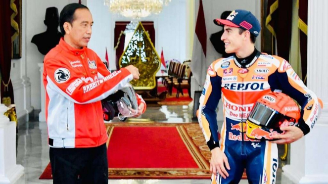 Aksi Menegangkan Marc Marquez Saat Parade MotoGP Di Jakarta