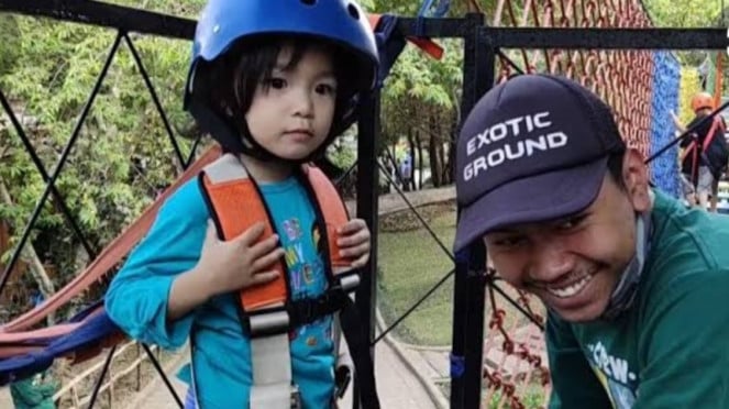 Flying fox anak
