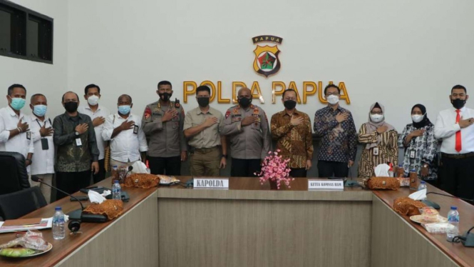 Kapolda Papua Irjen Pol Mathius D.Fakhiri Bertemu Komnas HAM