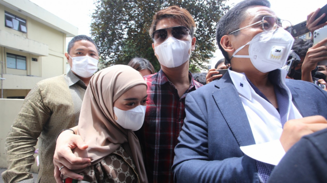 Rizky Billar dan Lesti Kejora Diperiksa Soal Kasus Doni Salmanan